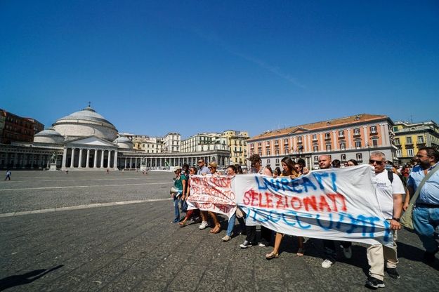 Navigator, da Napoli appello al Presidente della Repubblica: "Mattarella deve intervenire"