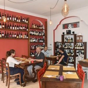 Nella stanzetta rossa una bella scoperta fra taglieri e buon vino