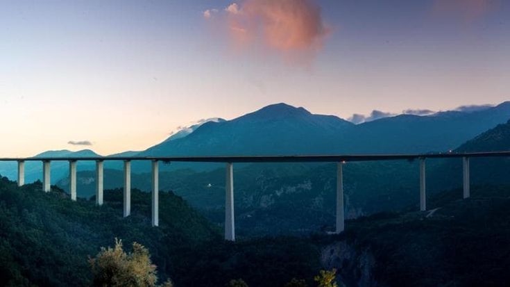 Infrastrutture: Italia sempre più attrattiva, ma è necessario facilitare gli investimenti
