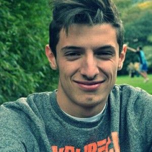 Pinazzi, maggiorenne da quattro mesi, in lotta per diventare sindaco