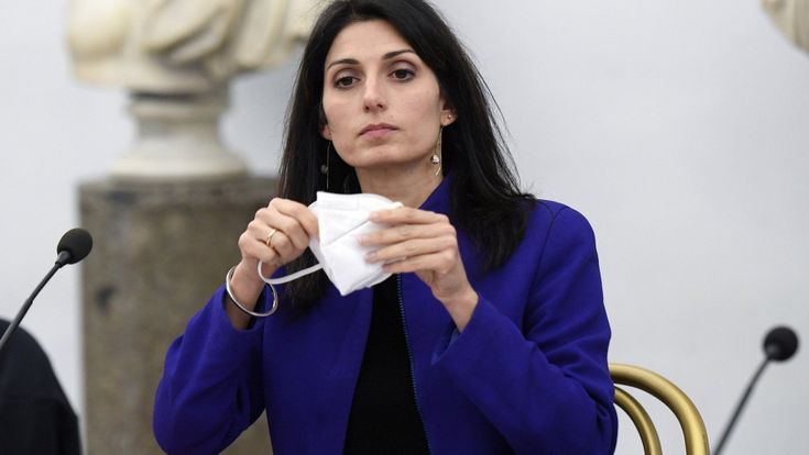 Raggi, pessima sindaca ma ottima combattente