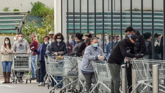 Coronavirus, de Magistris :"Code ai market. Serve disciplina"