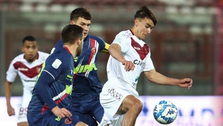Perugia-Reggina 1-3: serata da incubo per il portiere Gori, gli amaranto rimettono piede in zona playoff