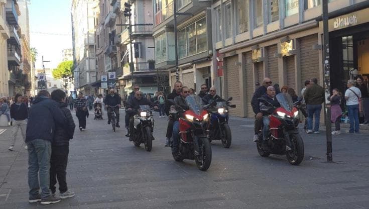 Bari, cosa c’è da sapere sulle manifestazioni. Il Movimento 17 ottobre: “Cambiamo strategia”