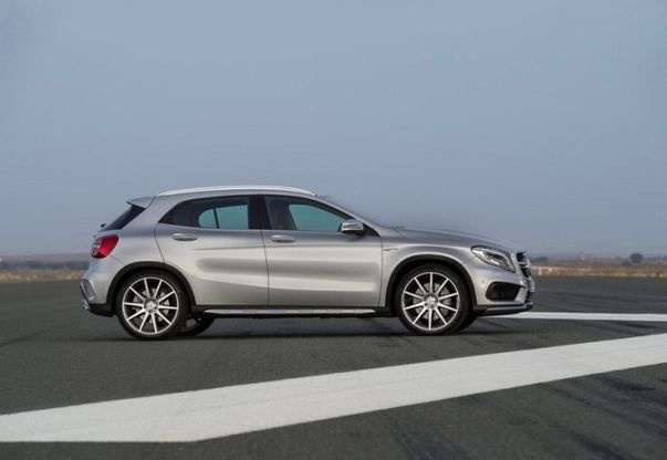 Mercedes-Benz GLA45 AMG