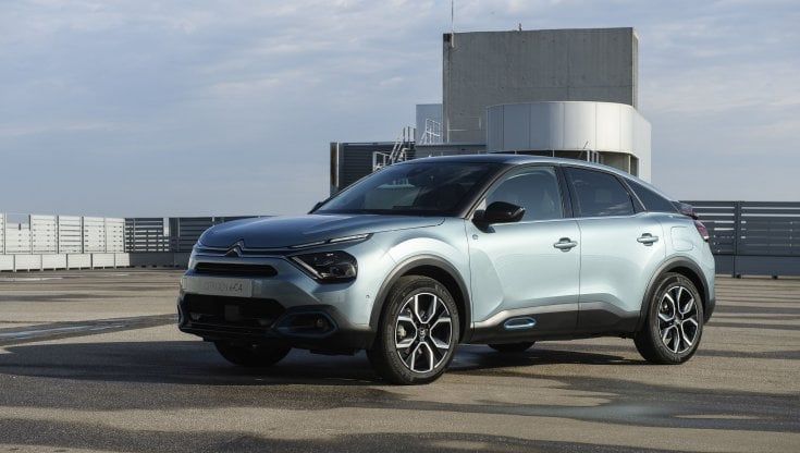 Citroen C4 X, la berlina diventa crossover