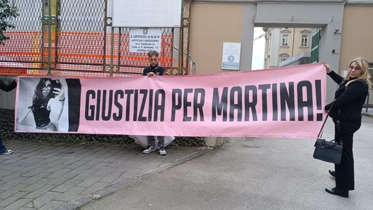 Femminicidio di Martina Carbonaro, urla e tensione in aula: rinviato a giudizio l’ex fidanzato