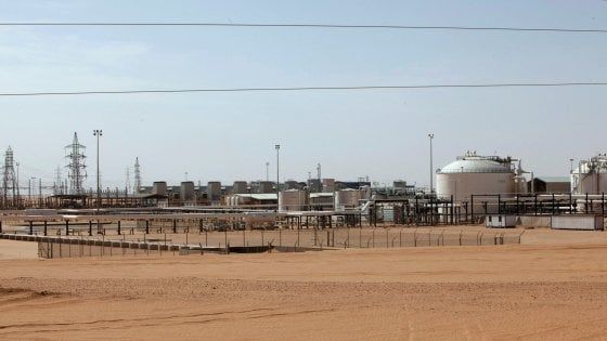 Libia, incursione nell'impianto Eni di Mellitah per alzare il prezzo della "protezione"
