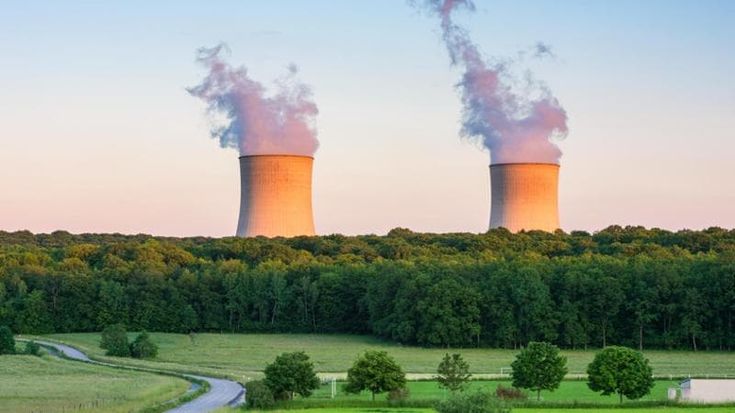 Nucleare, partita da 700 miliardi: il ritorno dell’atomo passa dal debito