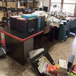Milano, nuova incursione nel centro della Resistenza: "Gesto eversivo, perduto l'archivio digitale"