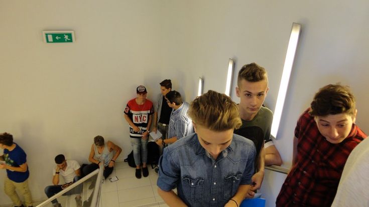 In fila dal mattino per Madman