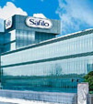 Safilo produrrà gli occhiali a marchio Swatch