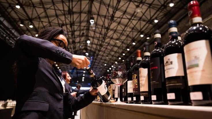 Anteprime di Toscana, apre il Chianti Classico con le degustazioni aperte anche al pubblico