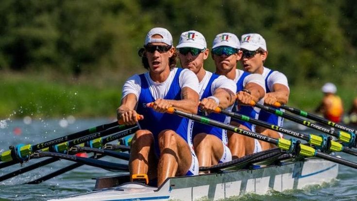 Mondiali canottaggio, Italia d'oro nel quattro di coppia. La dedica a Mondelli: “Esulta da lassù”