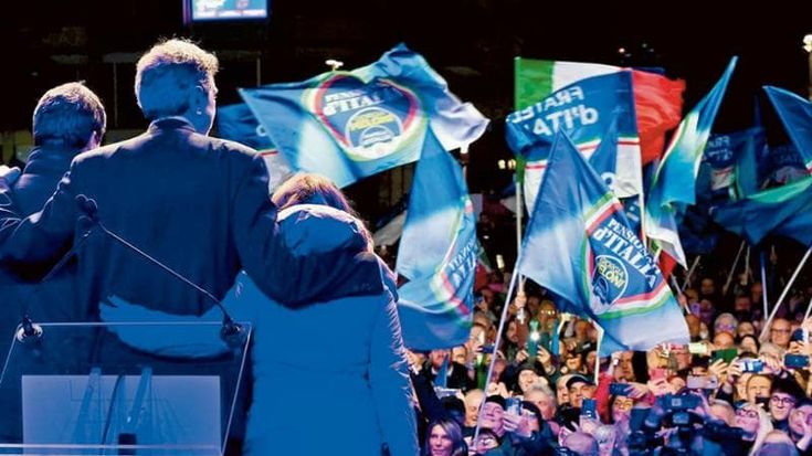 Meloni in Abruzzo: “Ho l’elmetto”. Ma Salvini la lascia sola sul palco