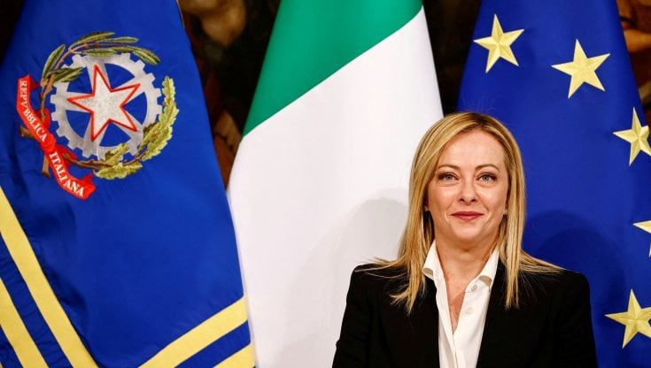 Sondaggi politici, cresce il gradimento su Meloni e FdI conquista un altro punto e mezzo. Precipita Forza Italia 