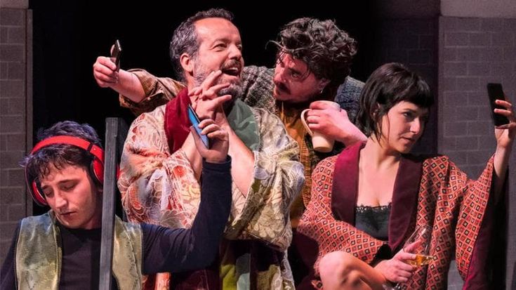 Al Parenti la commedia sui figli, adolescenti cronici nella famiglia vista da Mario Perrotta