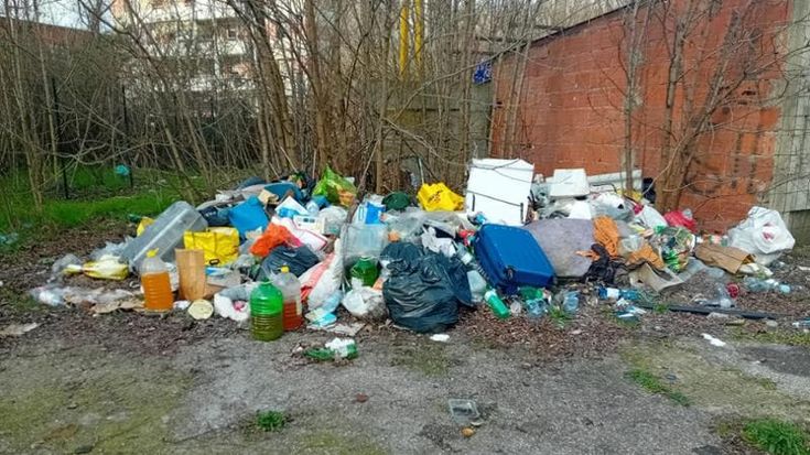 Il Parco Florentia? Per ora è una discarica e territorio di spaccio