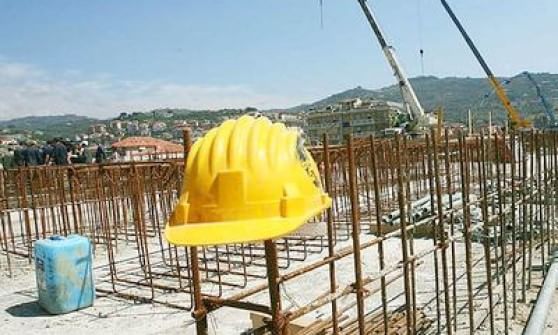 Edilizia, crisi senza fine: dimezzati l'occupazione dal 2006