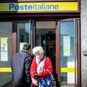 Ritiro pensioni, milioni di anziani hanno una Carta libretto postale che non usano