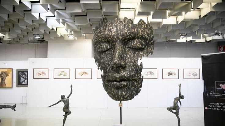 Florence Biennale con le star Tim Burton e Patricia Urquiola