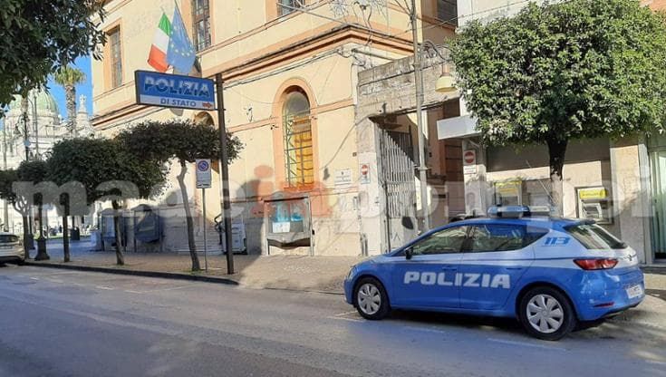 Pompei, inviava video intimi dell’ex compagna in chat a parenti: arrestato trentottenne