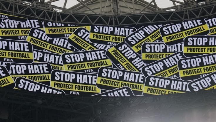 Mondiali, boom di insulti razzisti sui social: l’allarme lanciato dalla Fifa