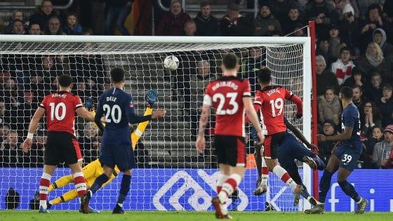 Coppa d'Inghilterra: Chelsea avanti, Tottenham e Newcastle costretti al replay, Fuori il West Ham