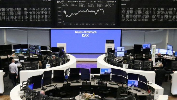 Le Borse di oggi, 5 novembre. Rimbalzo del lavoro Usa, i listini chiudono in crescita. Parigi record