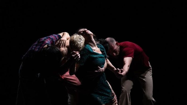Sonate Bach, in scena gli orrori della guerra