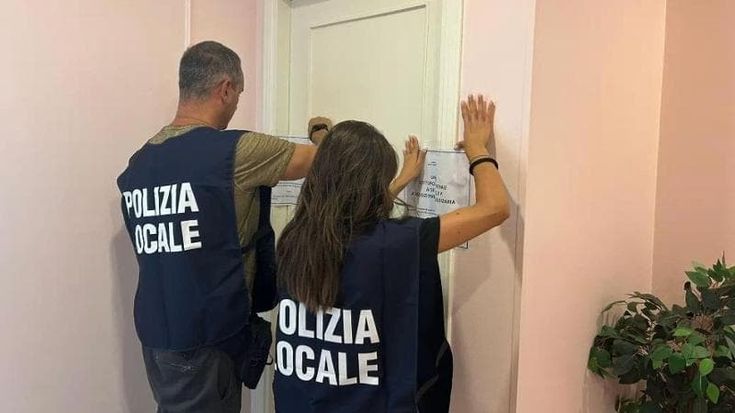 Studio medico estetico abusivo in zona stazione Centrale, due denunciate: esercitavano senza titoli