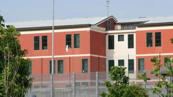 Nuova evasione dal carcere minorile Beccaria: si cerca un ragazzo di 17 anni