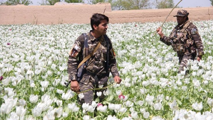 Lingotti, titoli di Stato e gioielli. Il tesoro afghano bloccato all’estero