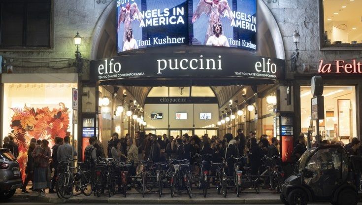 Elfo Puccini, dallo scantinato a tre sale: una grande tribù tra idee pioniere e azzardi