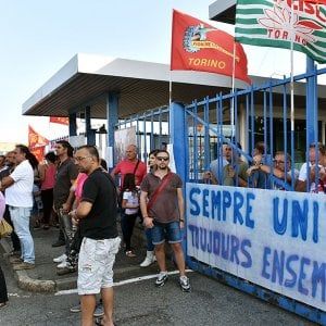 Torino, allarme della Fiom: "Ammortizzatori sociali finiti in 30 aziende"