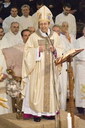 Il vescovo Solmi difende<br />l'ordinanza anti-bivacco