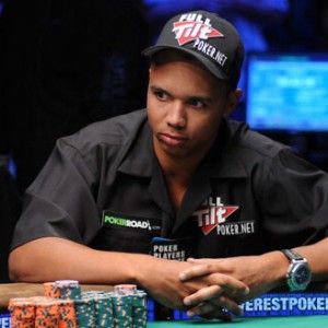 Il casin&ograve; non paga 10 mln al re del poker: "Legge il dorso delle carte, &egrave; un baro"