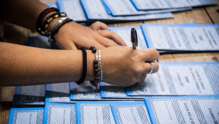 Comunali, il centrosinistra avanti conquista le grandi città. Tracollo a destra, 5S giù