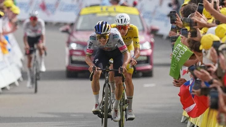 Tour, continuano i controlli antidoping serali: test per Evenepoel e Seixas