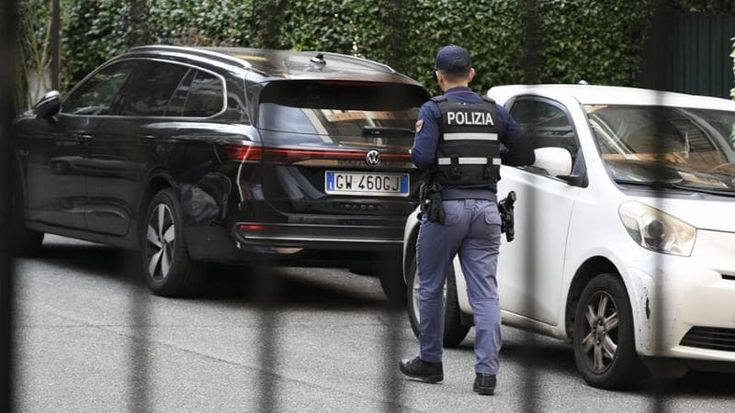 Spara alla moglie malata e poi si toglie la vita: omicidio-suicidio ai Colli Portuensi