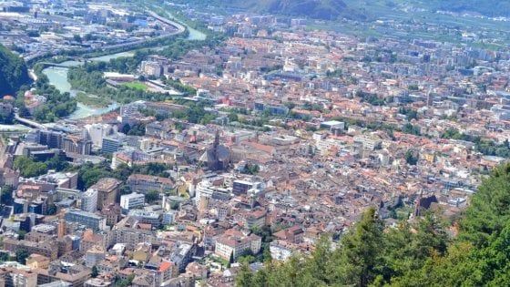 Bolzano, domenica il ballottaggio. Ma la Svp sogna la grande coalizione