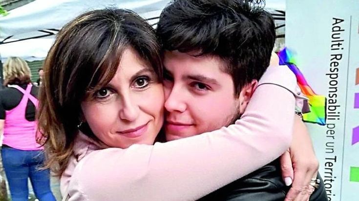 “Mio figlio vivo per miracolo. I ragazzi bombardati da scene violente hanno superato il limite”