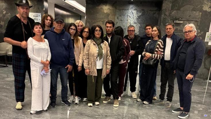 Undici siciliani bloccati a Dubai: “Tornare costa 1.100 euro”
