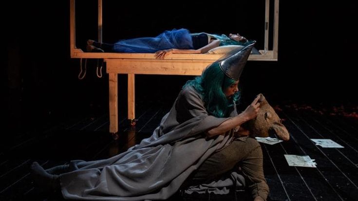 Un Pinocchio necessario se il teatro interroga l’idea stessa di persona