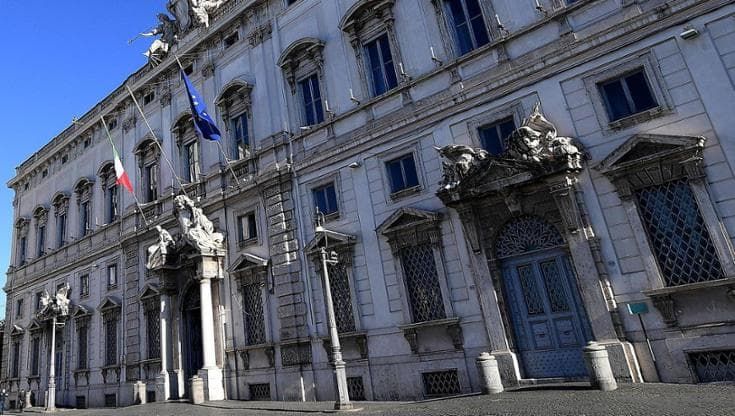 Girl drowns in swimming pool, judge refers case to the Constitutional Court: “Is the mother’s grief in itself a punishment?”