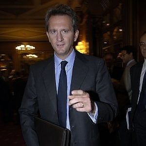 Mediobanca, miglior trimestre dal 2008: utili a 270 milioni