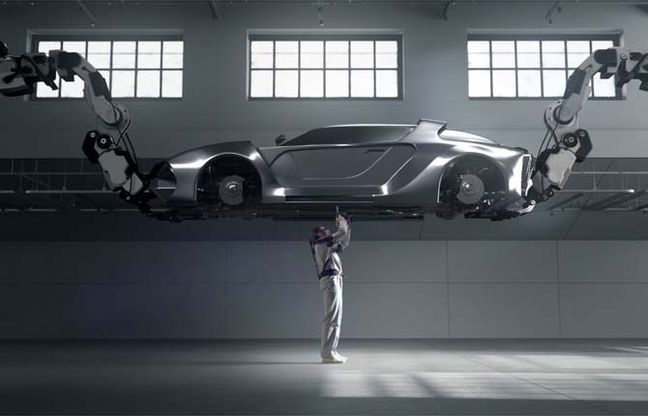 Idea Hyundai, Superman entra in fabbrica