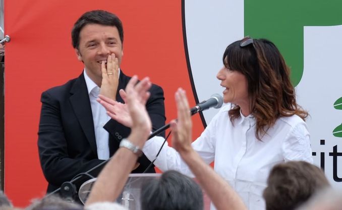 Renzi a La Spezia per Paita, gli insegnanti contestano