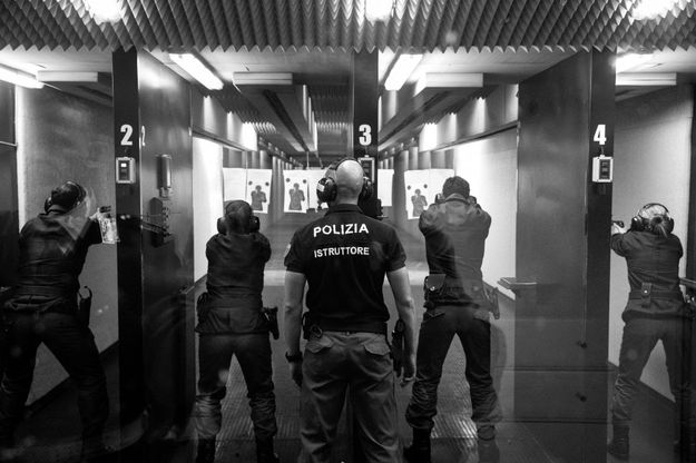 Calendario della Polizia, gli scatti d'autore di Paolo Pellegrin