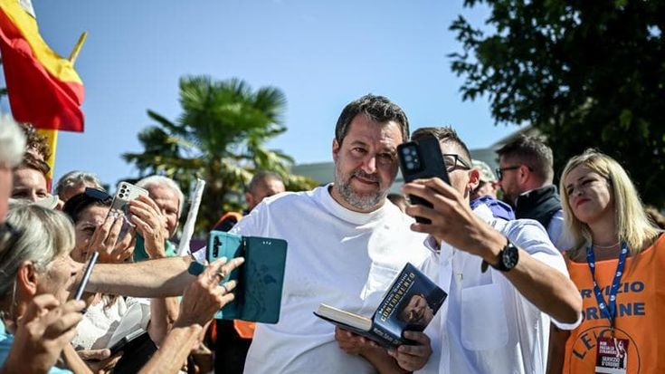 Lega, via al congresso e Salvini sfida i ribelli. Fontana: vuoi blindarti